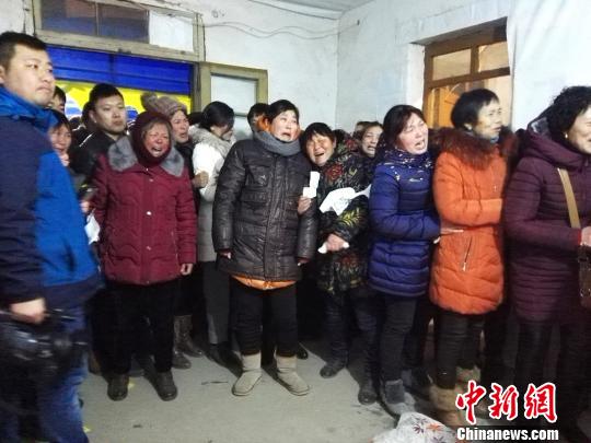 飞行员张浩烈士骨灰回归故乡 将于25日安葬