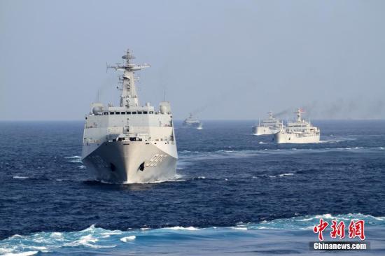 国防部回应热点:美舰闯南海被中国海军警告驱