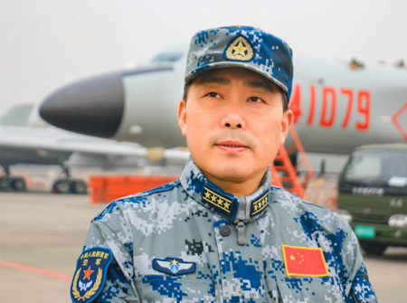 空军发言人：新时代中国军人应该怎样保卫祖国？