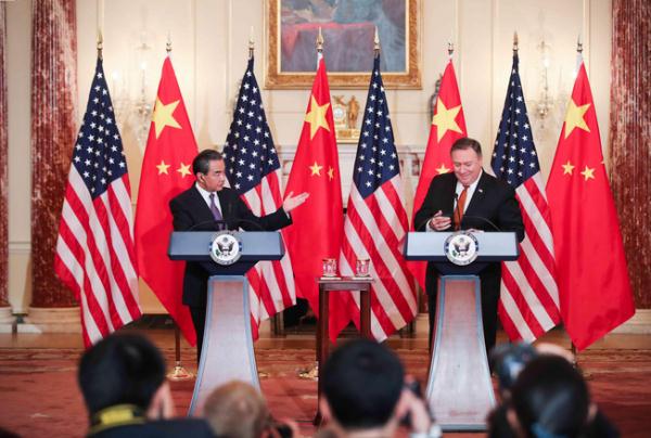 王毅:中国在南海岛礁部署防卫设施正当合法 王毅:中国在南海岛礁部署防卫设施正当合法/