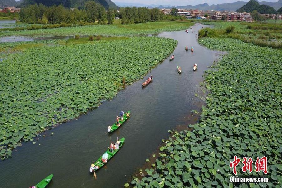 200吨海水灌入？英军最大航母因漏水问题被迫返回基地