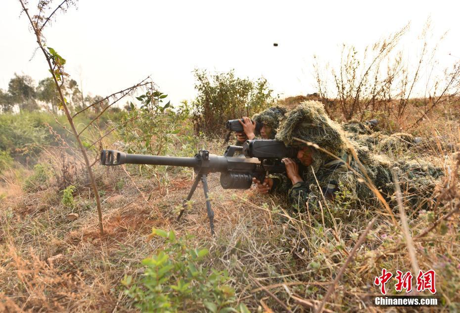 CF原文来自：新武器连狙hkg28介绍(组图)