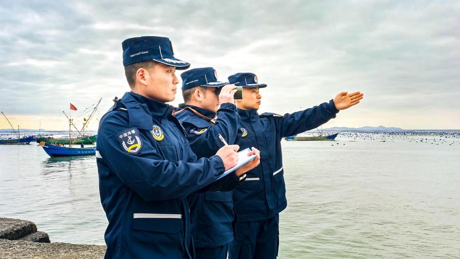 他们在国门前为祖国“守岁”