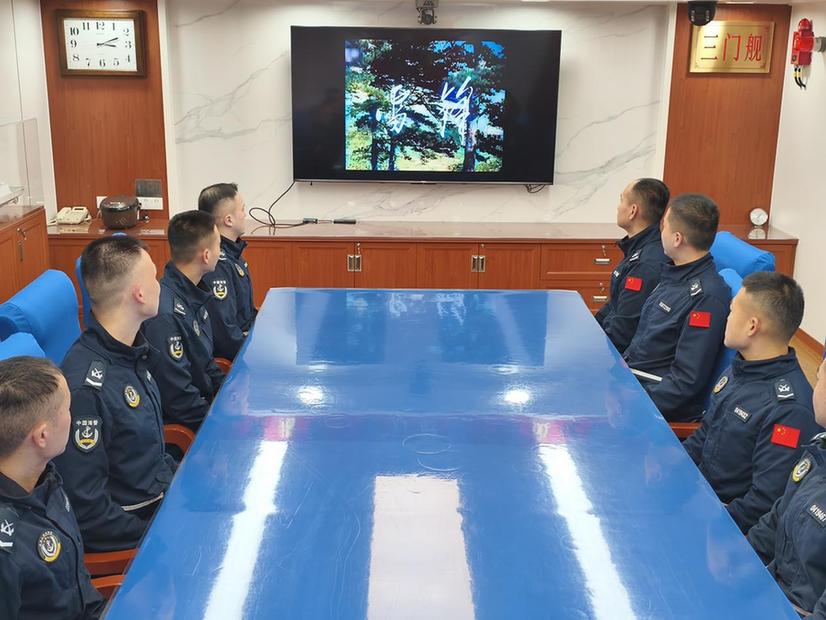 三月春风暖人心，追“锋”少年在行动！