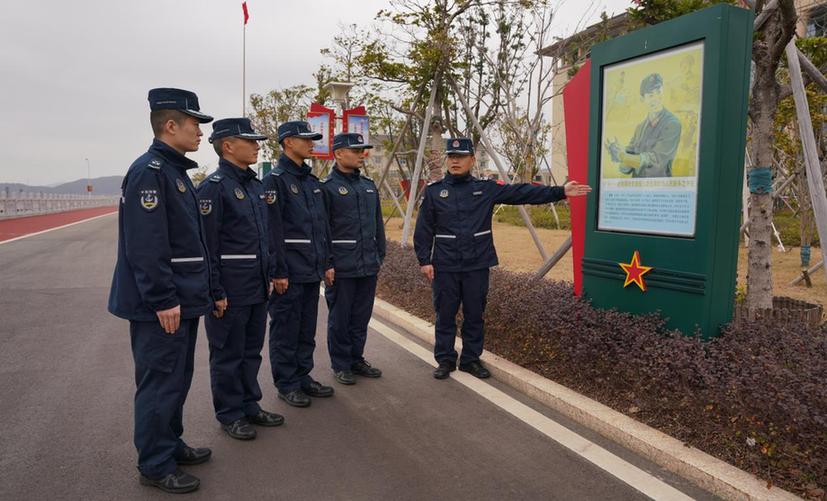 三月春风暖人心，追“锋”少年在行动！