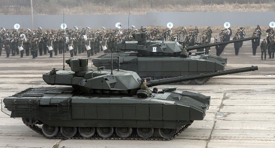 俄“阿玛塔”坦克加装车内厕所 英媒酸了：我们的坦克都没有