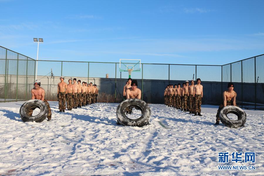 武警部队全面开展冬季大练兵活动提高实战化训练水平