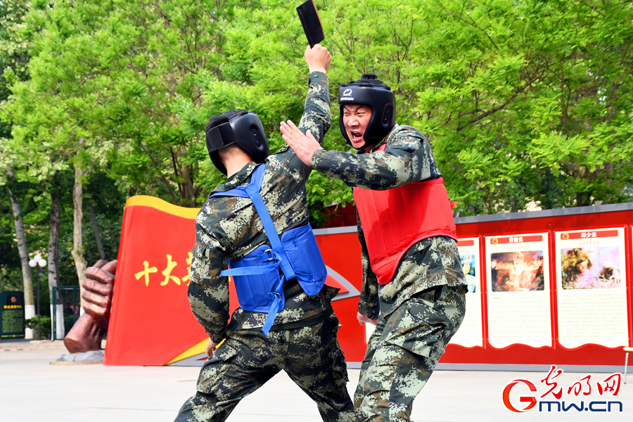 武警北京总队执勤第六支队组织擒敌术比武会操