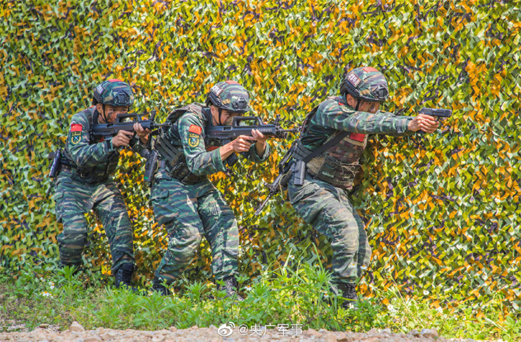 利剑出鞘直击武警特战队员春季大练兵