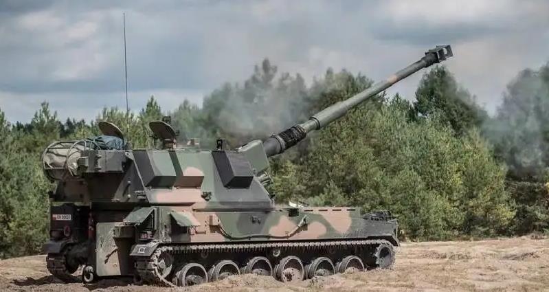 波兰将与乌克兰签大额武器出口合同 出售56门“克莱博”自行榴弹炮