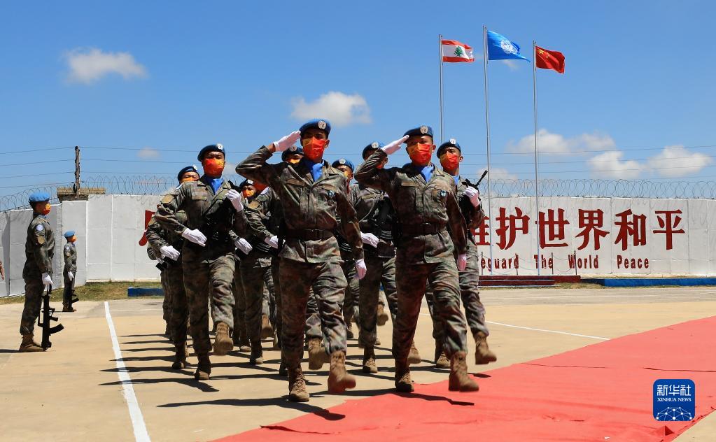 中国第20批赴黎维和部队全体官兵荣获联合国“和平勋章”