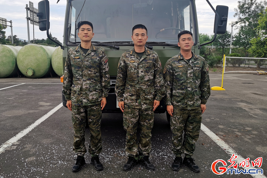 武警北京总队执勤第六支队稳妥处置突发行车安全问题