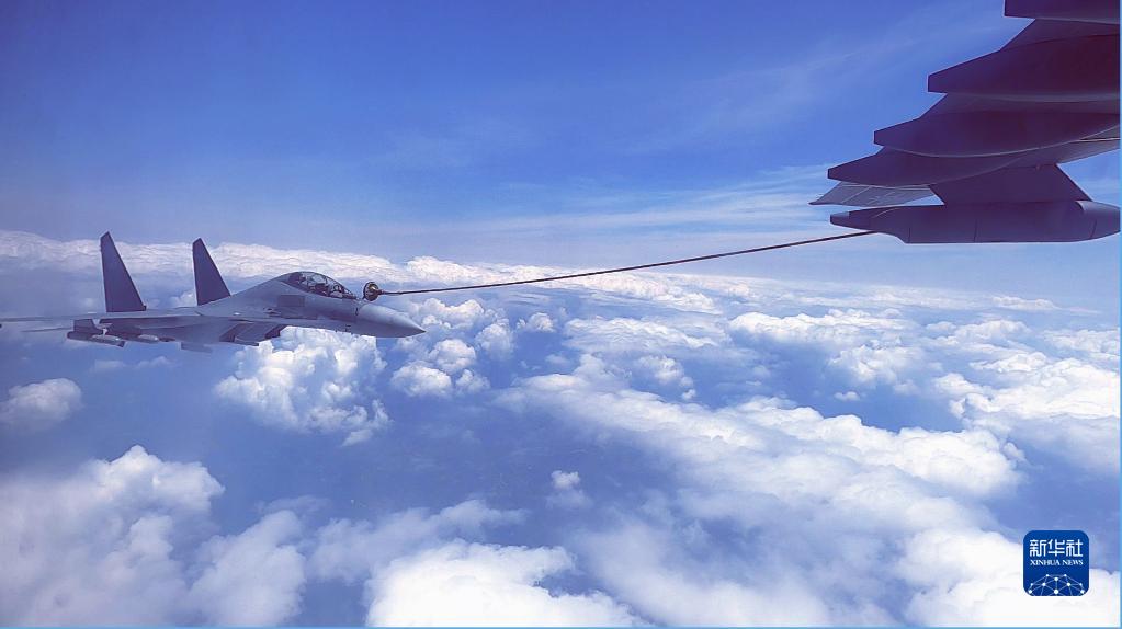 新一代空中加油机运油-20投入新时代练兵备战