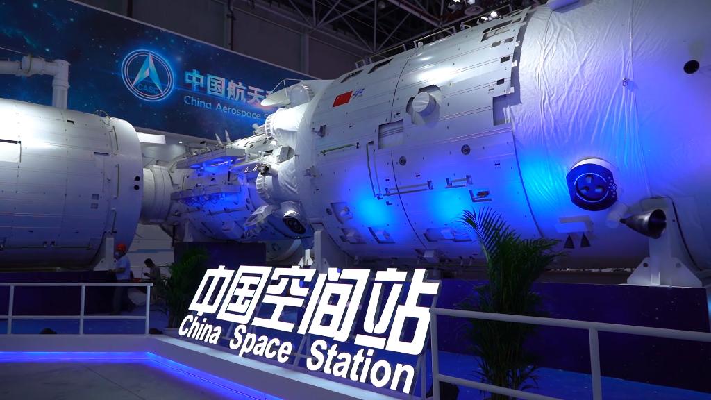 新华全媒+｜探馆！中国航展抢先看