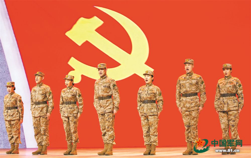 凝聚在党的旗帜下——解放军文化艺术中心文艺轻骑队开展党的二十大精神主题文艺服务侧记