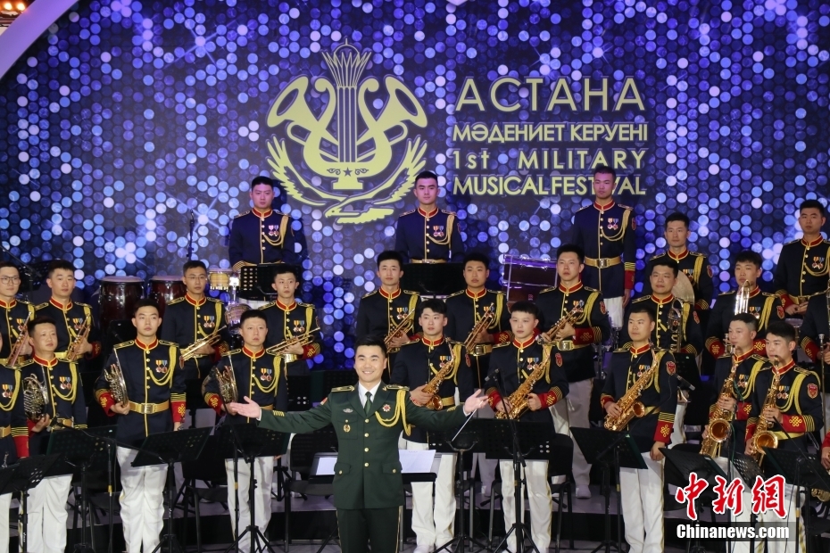 哈萨克斯坦举办首届国际军乐队音乐节