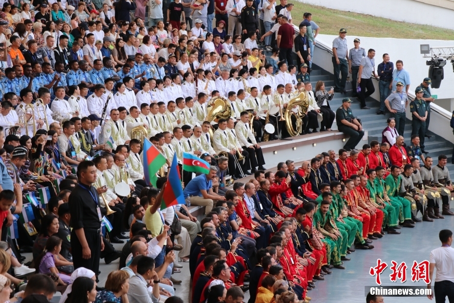 哈萨克斯坦举办首届国际军乐队音乐节