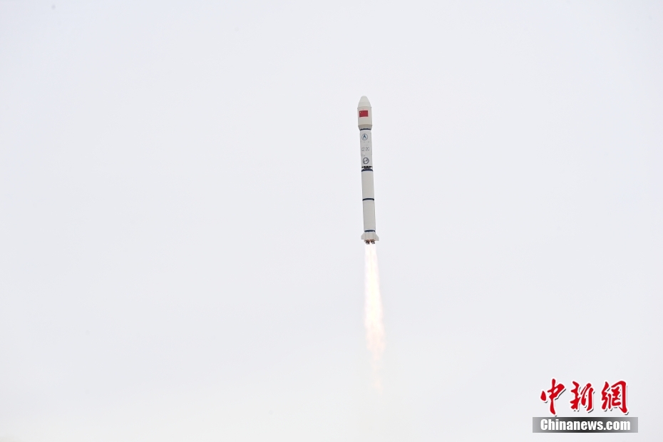 中国成功发射卫星互联网技术试验卫星