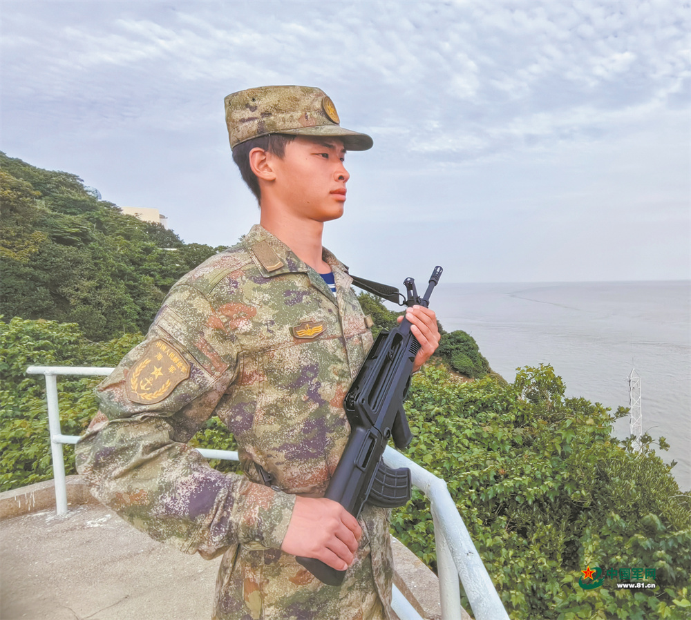 聚焦三位春季入伍的新战友，感受年轻士兵的奋进姿态
