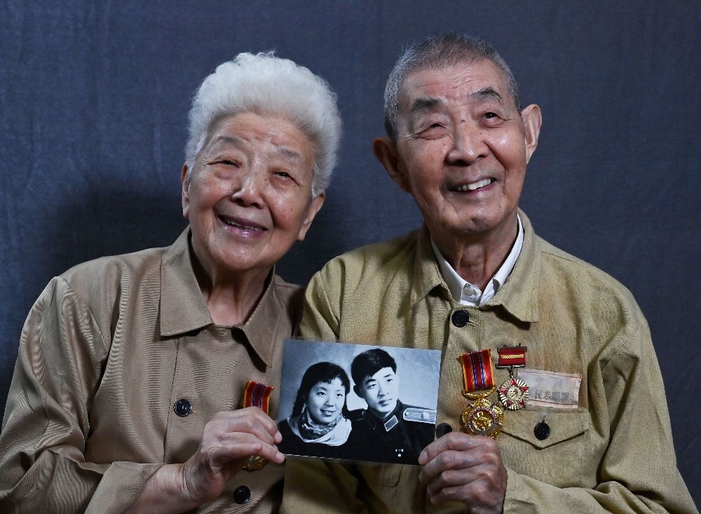穿越70年，志愿军英雄与“青春之我”同框