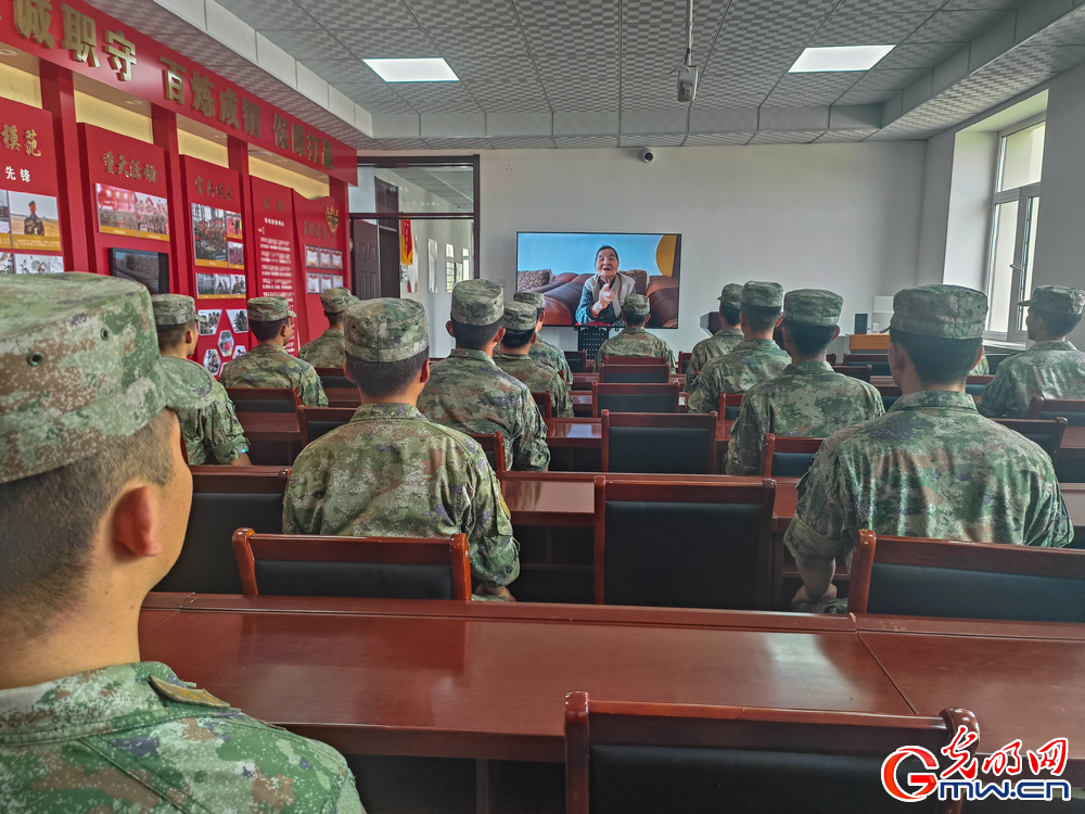 第78集团军某旅连线抗美援朝“老兵”年文典：枪林弹雨中，她用生命拯救生命