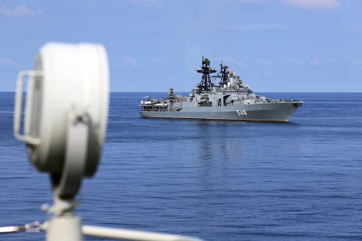 俄媒：与中国海军联合巡逻后，俄舰艇编队访问青岛