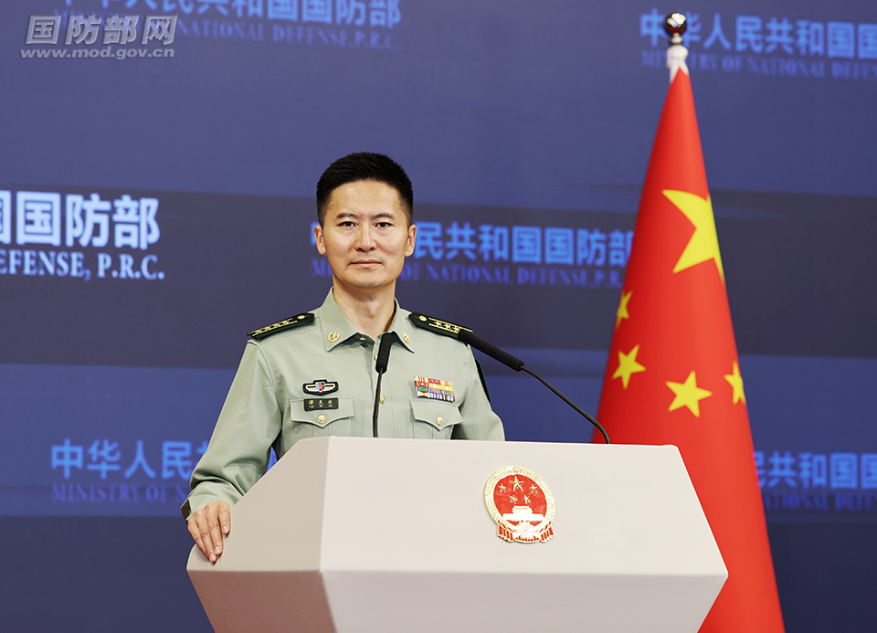 国防部新闻发言人谭克非就近期涉军问题发布信息