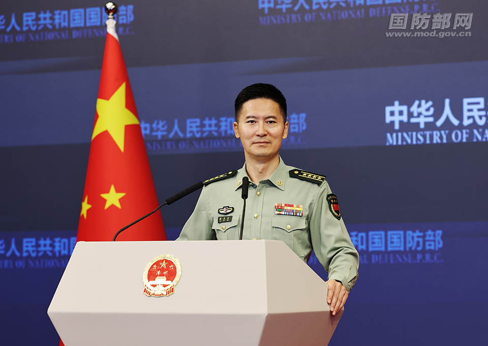 国防部新闻发言人谭克非就近期涉军问题发布信息