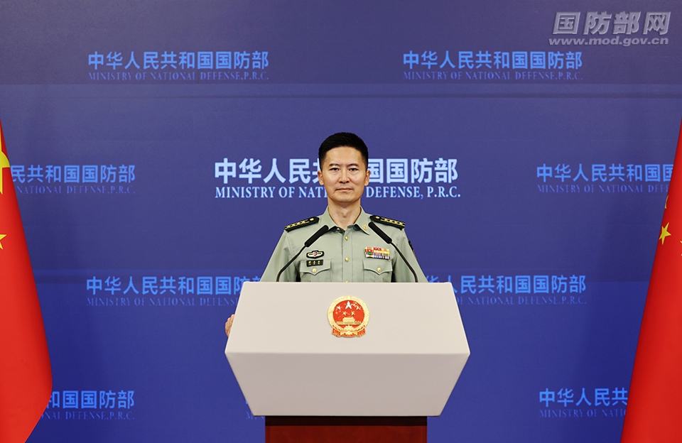 国防部新闻发言人谭克非就近期涉军问题发布信息