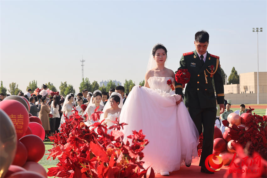 情定军营！武警第一机动总队某支队举行首届集体婚礼