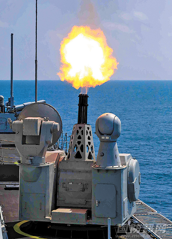 长驱转战 立体攻防——海军某舰艇编队实战化演练影像