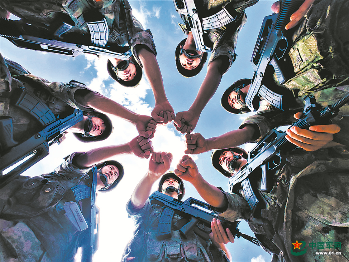 第74集团军某旅装步二连密切新时代官兵关系影像