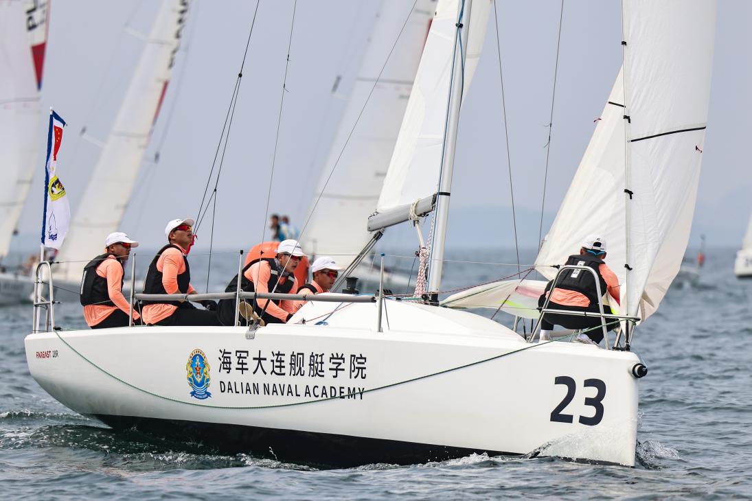 首届“海军杯”国际帆船邀请赛在大连闭幕