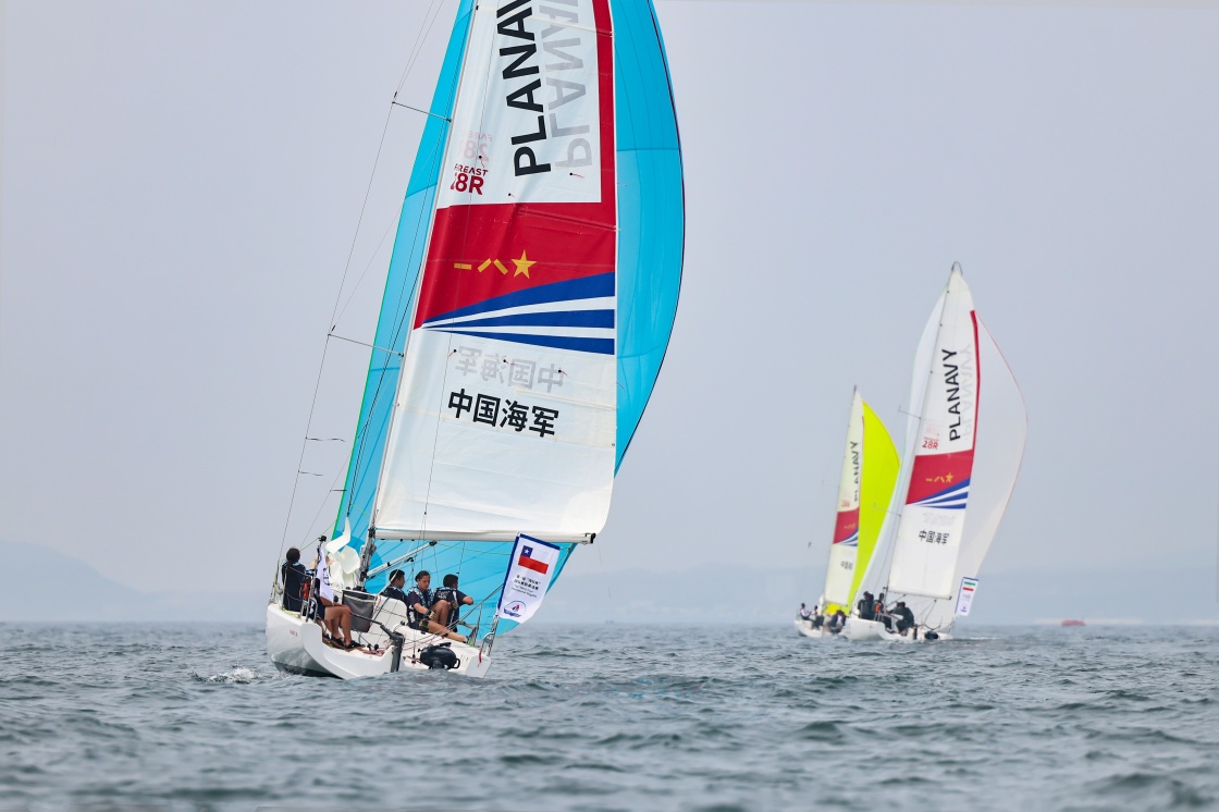 首届“海军杯”国际帆船邀请赛在大连闭幕