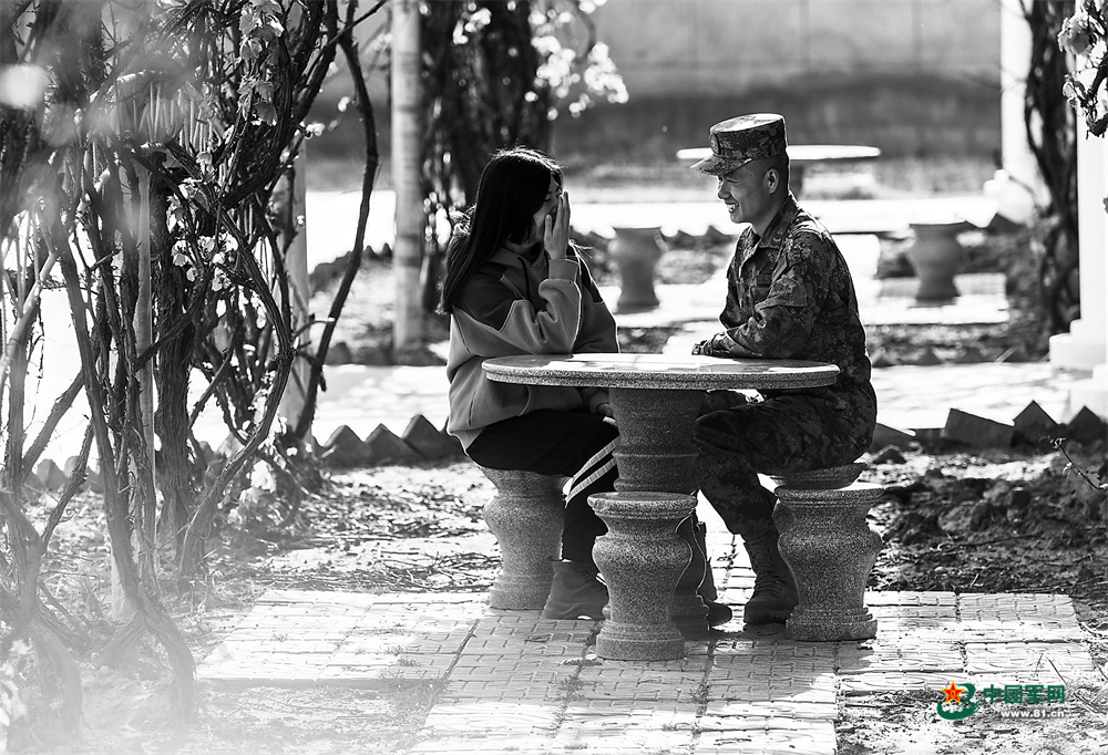 遇见雪山遇见你，走近雷达兵孙朝亮和妻子的爱情故事