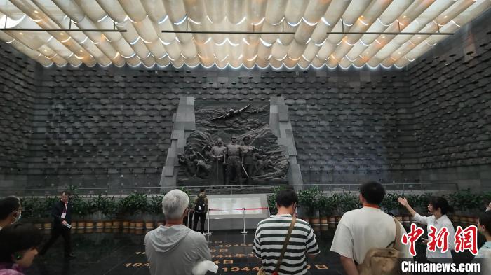 两岸人士云南腾冲共同纪念滇西抗战暨腾冲光复80周年