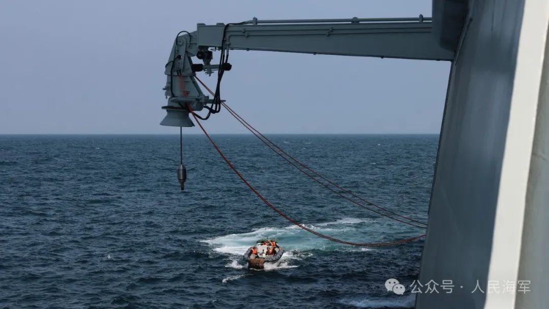 单舰直出，“万吨大驱”实战化训练压迫感十足