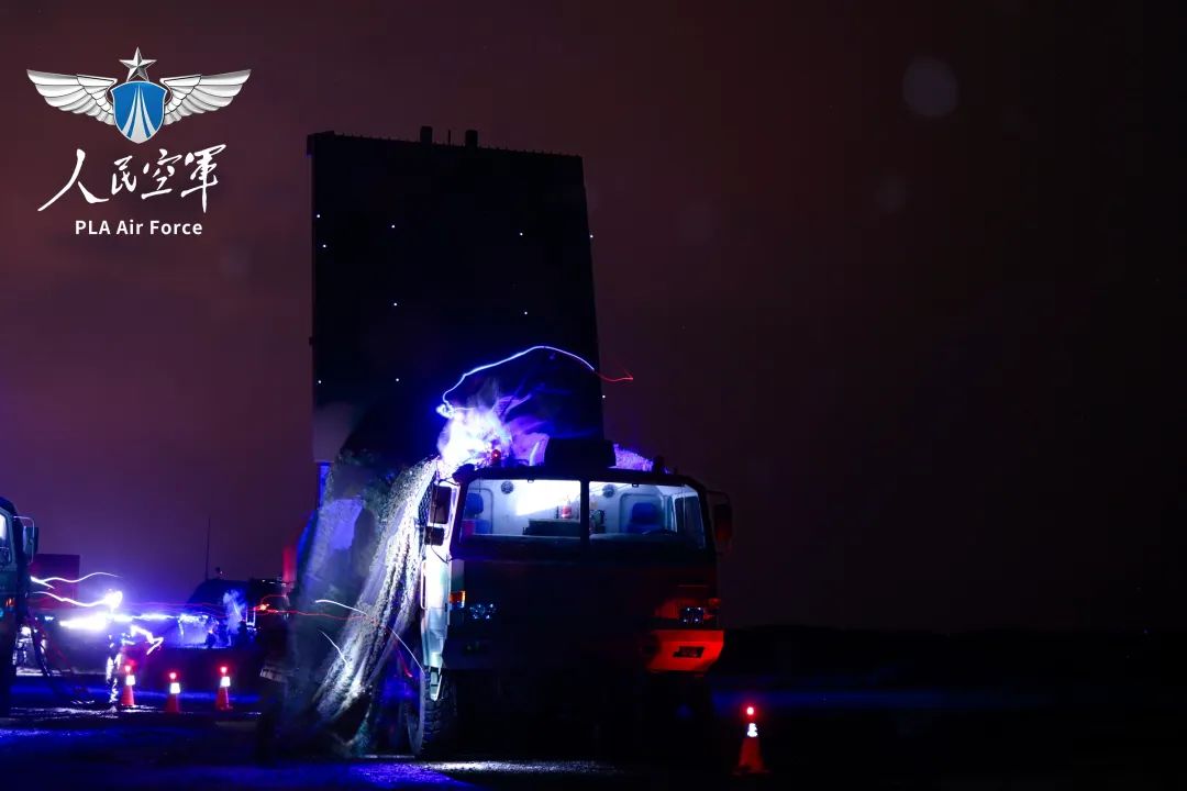 接令就走、进驻就打，“防空利箭”深夜高强度连续战斗