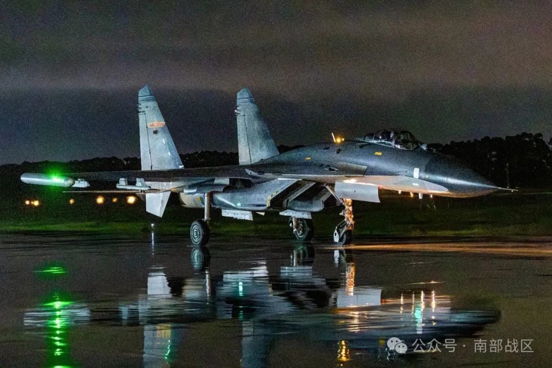 子夜出击 长空砺剑