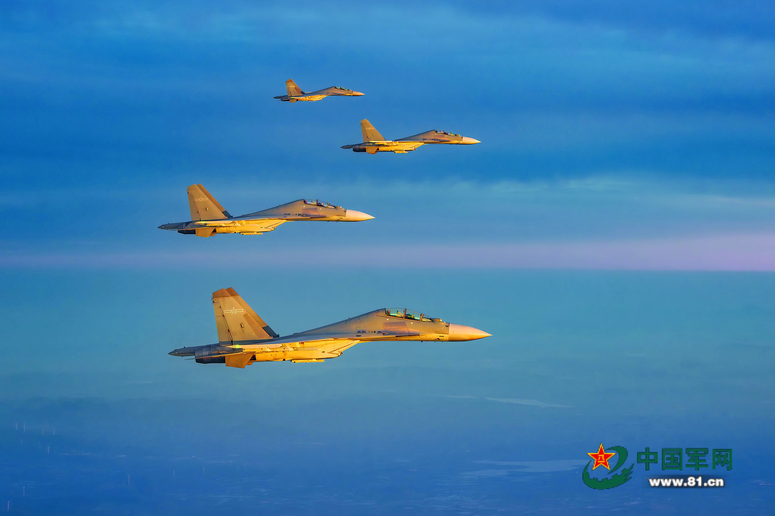 空军航空兵某旅长航时飞行训练影像