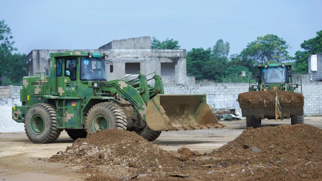 防空警报骤然响起，这场演练拉开战幕……