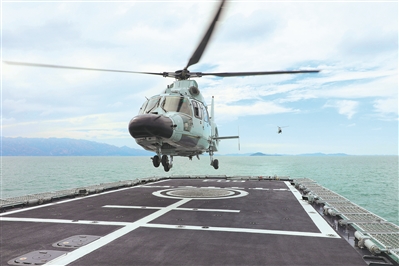 海军某支队组织海上训练