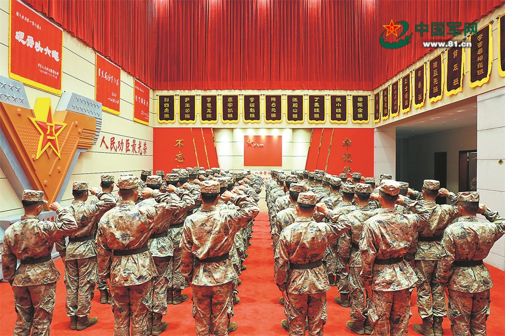 踏访我军政治整训发生地和座座军营,感悟从胜利走向胜利的锻造之道 9e162b84034e021885e5fb2e786a646c.jpg