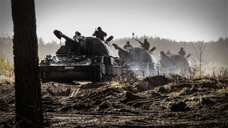 解放军报评出2025年度十大国际军事新闻