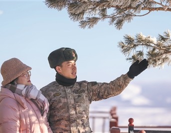 昆木加哨所 雪线之上有春天