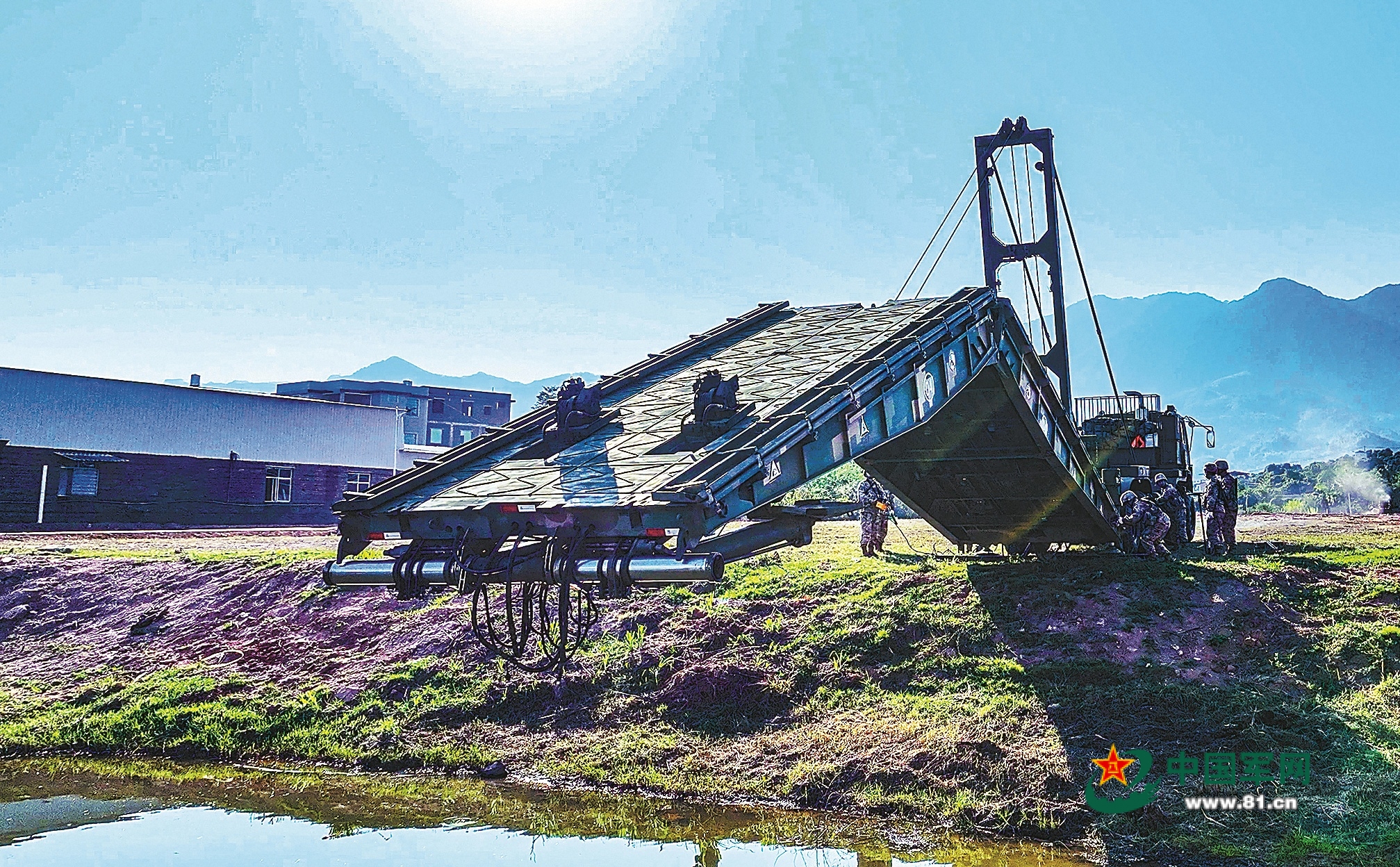 如何开展“一专多能”人才培养?看东部战区某旅的探索过程