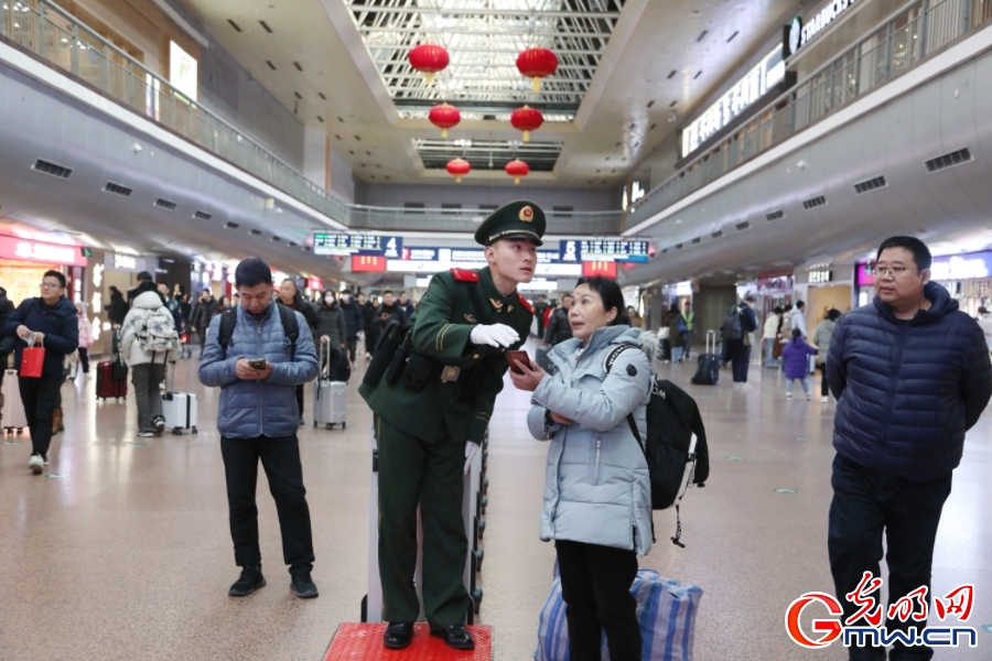 春运开启，武警官兵温暖守护归乡路