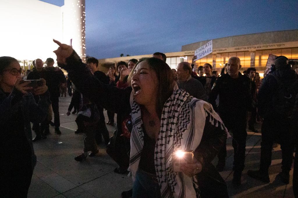 国际观察丨“七线作战”的以色列还能撑多久?