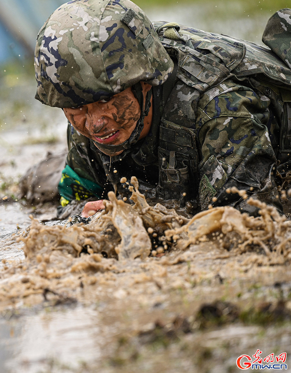 武警安徽总队合肥支队：沙场砺尖兵