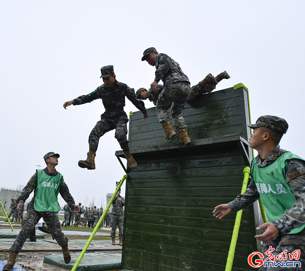 武警安徽总队合肥支队：沙场砺尖兵